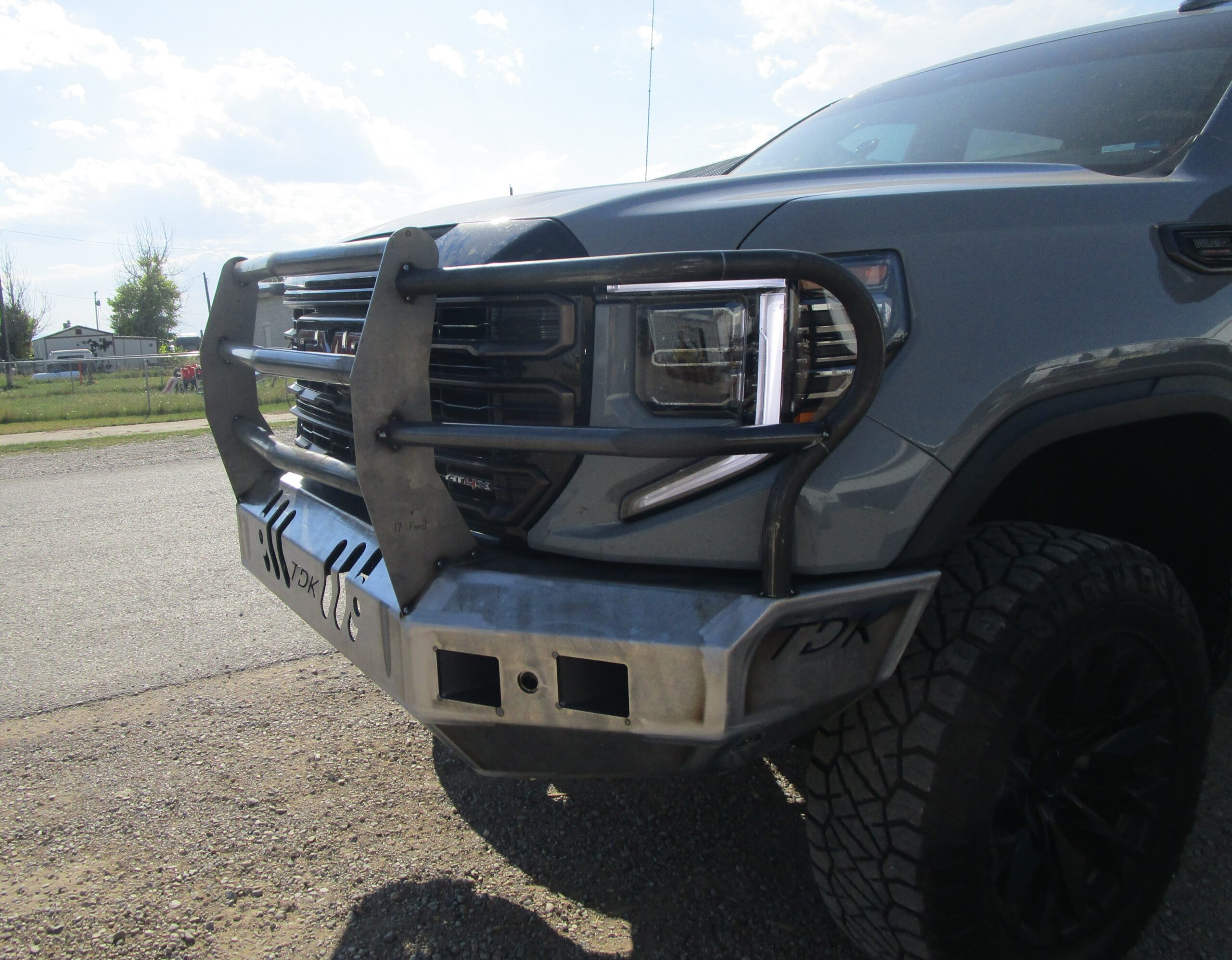 2022-2026 GMC Sierra 1500 AT4X Bumper with Grille Guard - Image 4